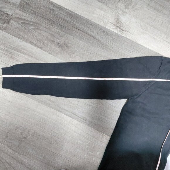 Adult Large Sweater - Picture 4 of 4